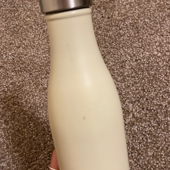 Rae Dunn Waterbottle - Picture 3 of 6